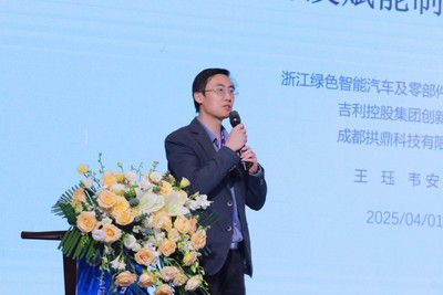 以‘三個(gè)校園’建設(shè)為引擎，解鎖AI時(shí)代產(chǎn)教融合新路徑——以浙江軟件開發(fā)為例